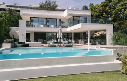 Resale - House - Detached Villa - Marbella - Nueva Andalucia