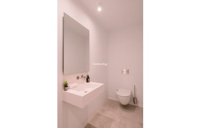 Resale - House - Detached Villa - Marbella - Nueva Andalucia