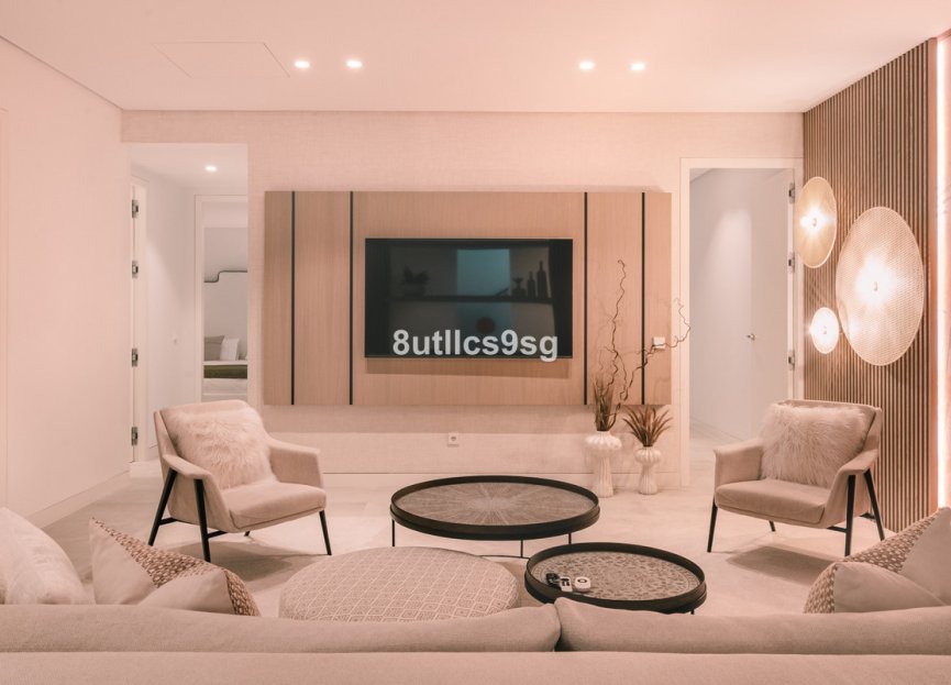 Resale - House - Detached Villa - Marbella - Nueva Andalucia