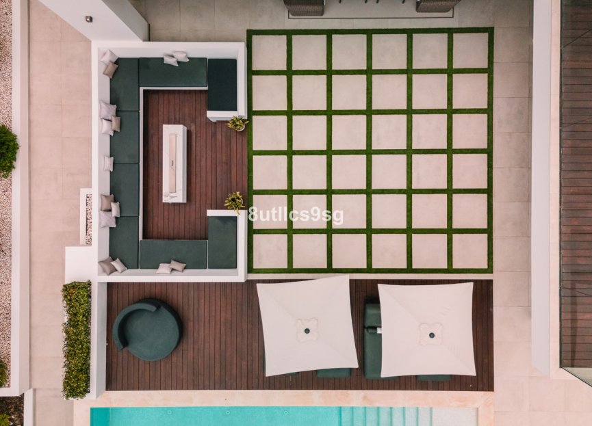 Resale - House - Detached Villa - Marbella - Nueva Andalucia