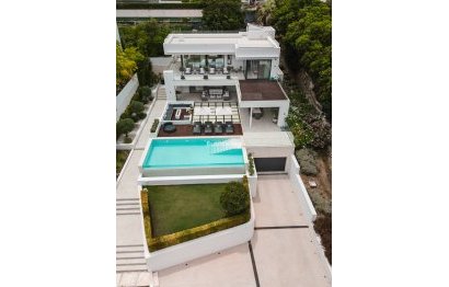 Resale - House - Detached Villa - Marbella - Nueva Andalucia