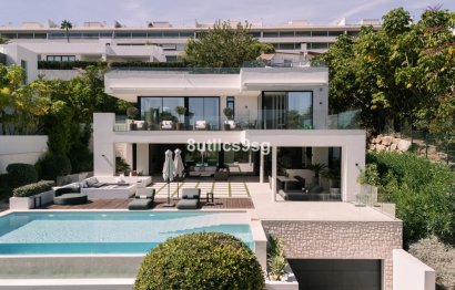 Resale - House - Detached Villa - Marbella - Nueva Andalucia