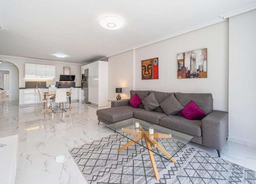 Resale - Ground floor apartment - Marbella - Nueva Andalucia