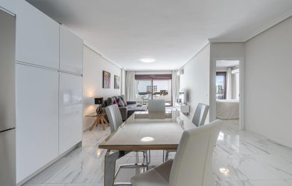 Resale - Ground floor apartment - Marbella - Nueva Andalucia