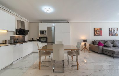 Resale - Ground floor apartment - Marbella - Nueva Andalucia