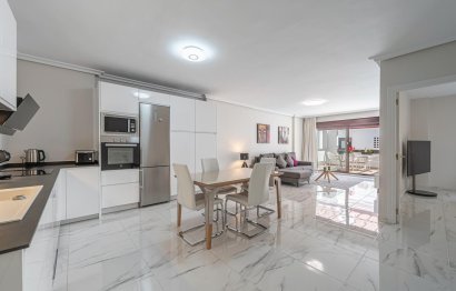 Resale - Ground floor apartment - Marbella - Nueva Andalucia