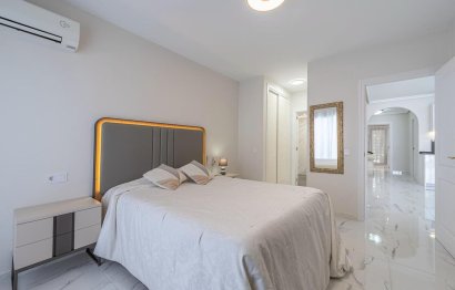 Resale - Ground floor apartment - Marbella - Nueva Andalucia