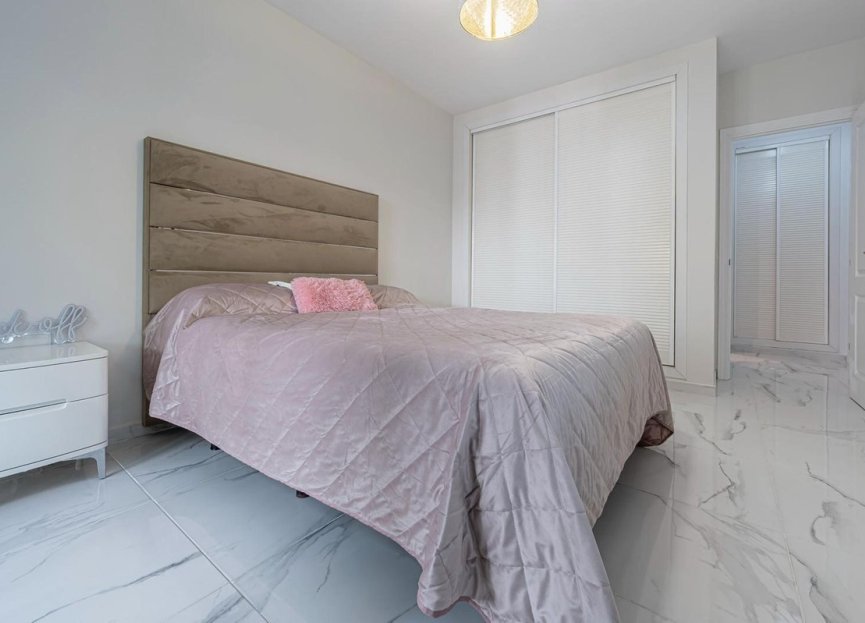 Resale - Ground floor apartment - Marbella - Nueva Andalucia