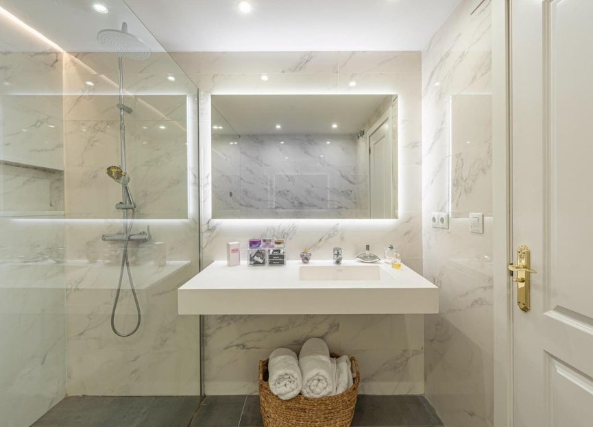 Resale - Ground floor apartment - Marbella - Nueva Andalucia