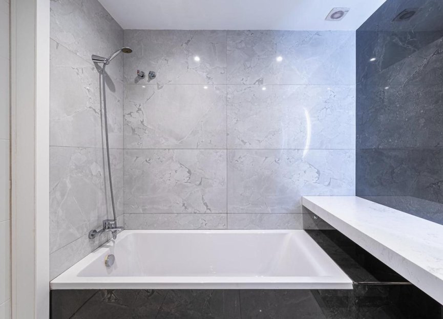 Resale - Ground floor apartment - Marbella - Nueva Andalucia