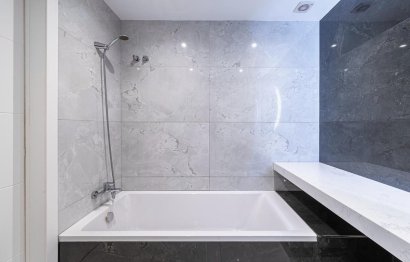 Resale - Ground floor apartment - Marbella - Nueva Andalucia