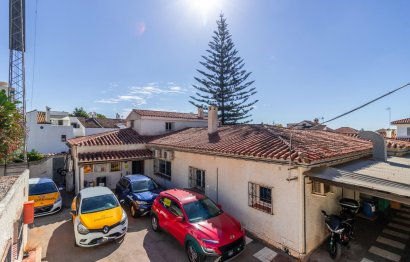 Resale - House - Detached Villa - Marbella - Marbella Centro