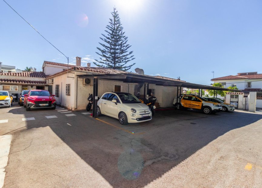 Resale - House - Detached Villa - Marbella - Marbella Centro