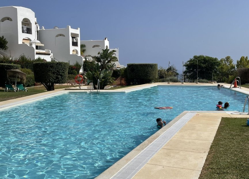 Resale - Ground floor apartment - Benalmádena - Benalmadena Centro