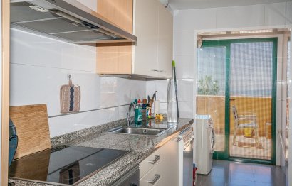 Resale - Apartment - Middle Floor Apartment - Marbella - Marbella Centro