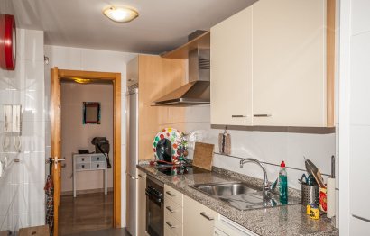 Resale - Apartment - Middle Floor Apartment - Marbella - Marbella Centro