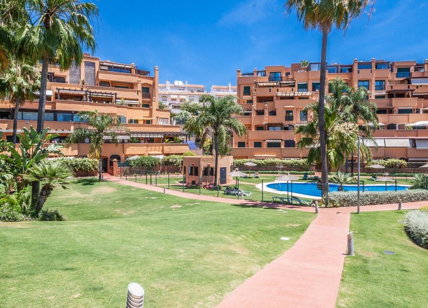 Resale - Apartment - Middle Floor Apartment - Marbella - Marbella Centro