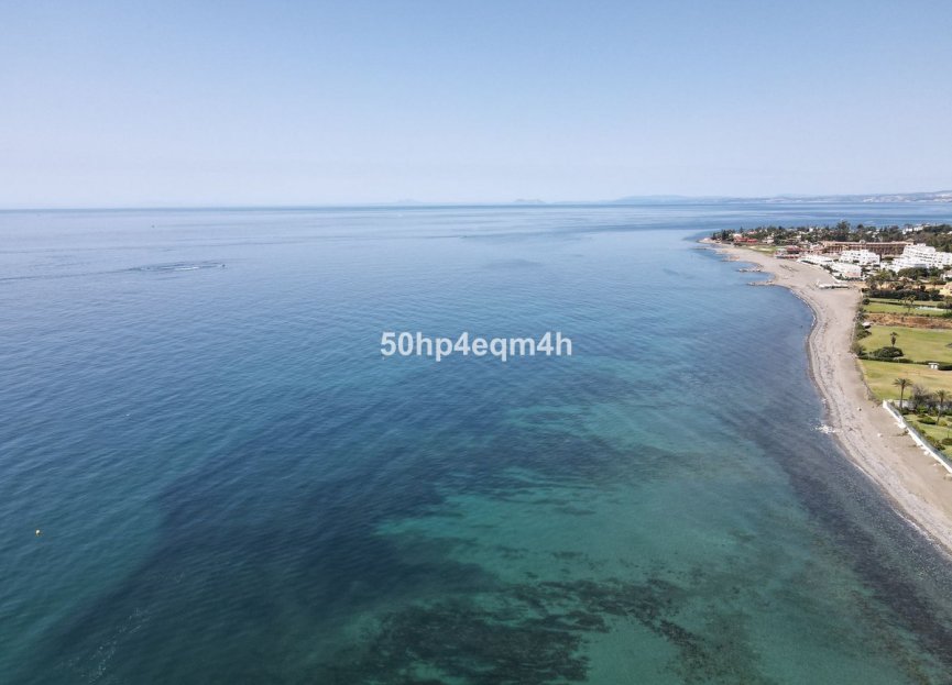 Resale - Apartment - Middle Floor Apartment - Marbella - Guadalmina Baja