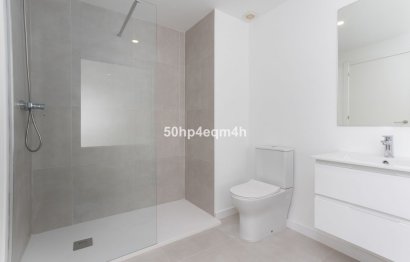 Resale - Apartment - Middle Floor Apartment - Marbella - Guadalmina Baja