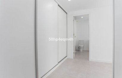 Resale - Apartment - Middle Floor Apartment - Marbella - Guadalmina Baja