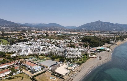 Resale - Apartment - Middle Floor Apartment - Marbella - Guadalmina Baja