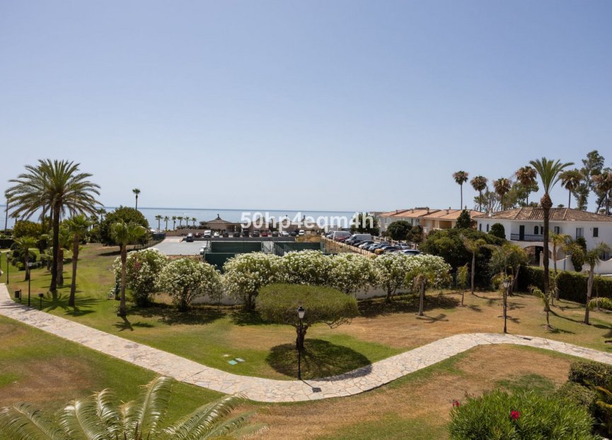 Resale - Apartment - Middle Floor Apartment - Marbella - Guadalmina Baja