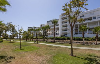 Resale - Apartment - Middle Floor Apartment - Marbella - Guadalmina Baja