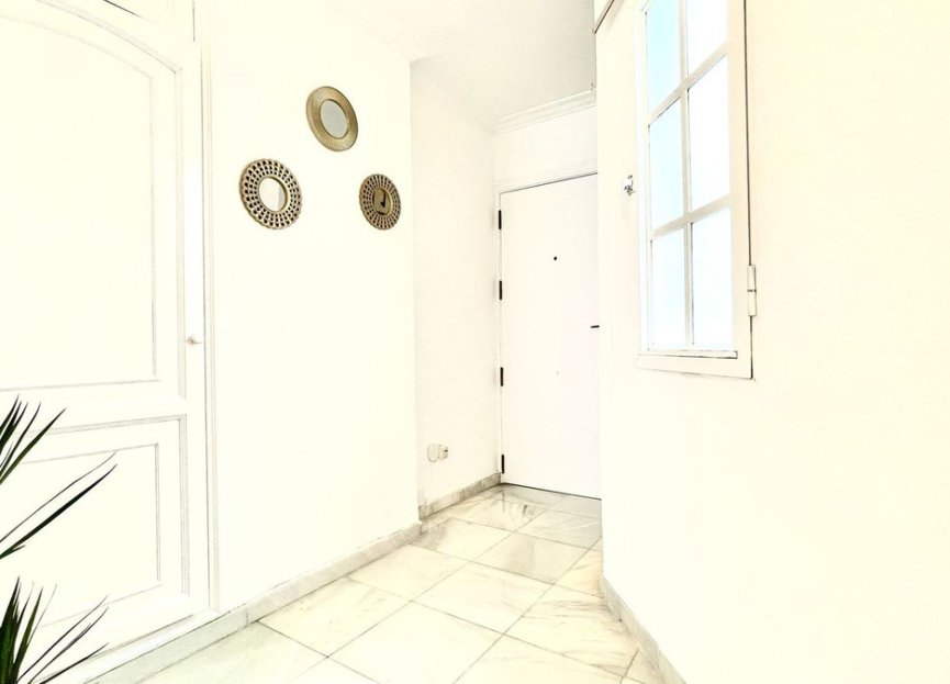 Resale - Apartment - Middle Floor Apartment - Marbella - San Pedro De Alcantara