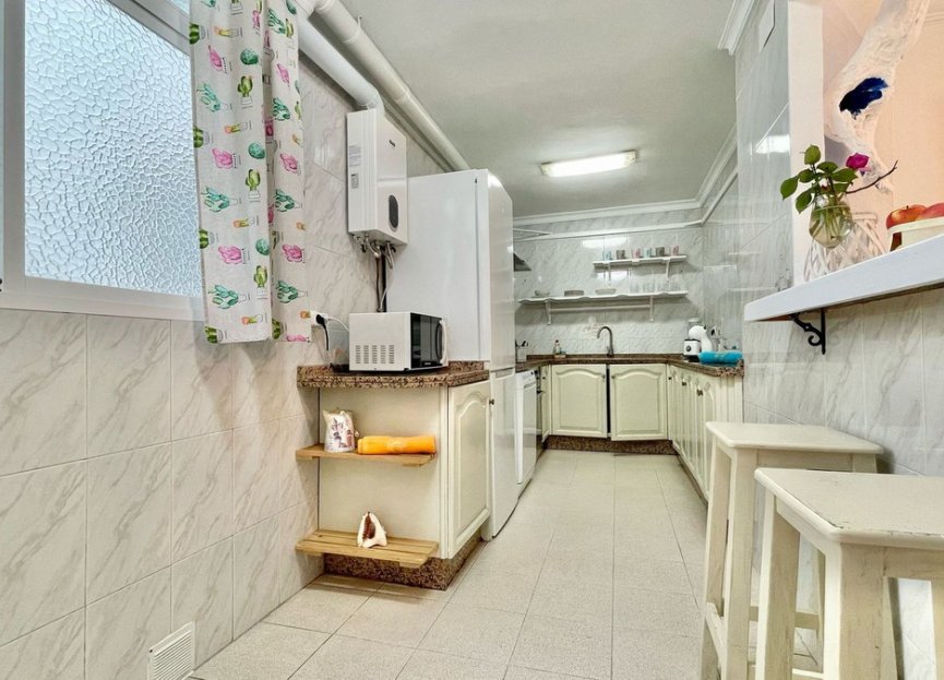 Resale - Apartment - Middle Floor Apartment - Marbella - San Pedro De Alcantara