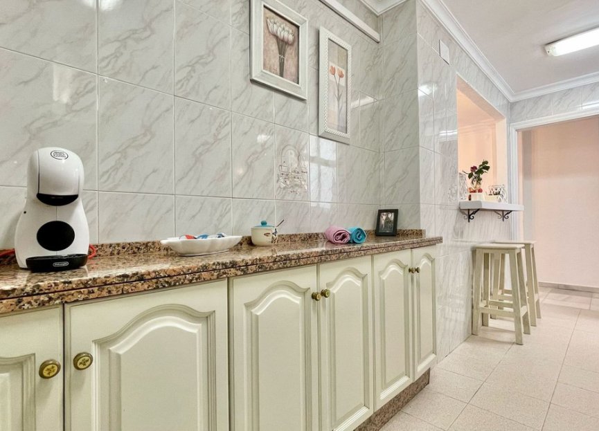 Resale - Apartment - Middle Floor Apartment - Marbella - San Pedro De Alcantara