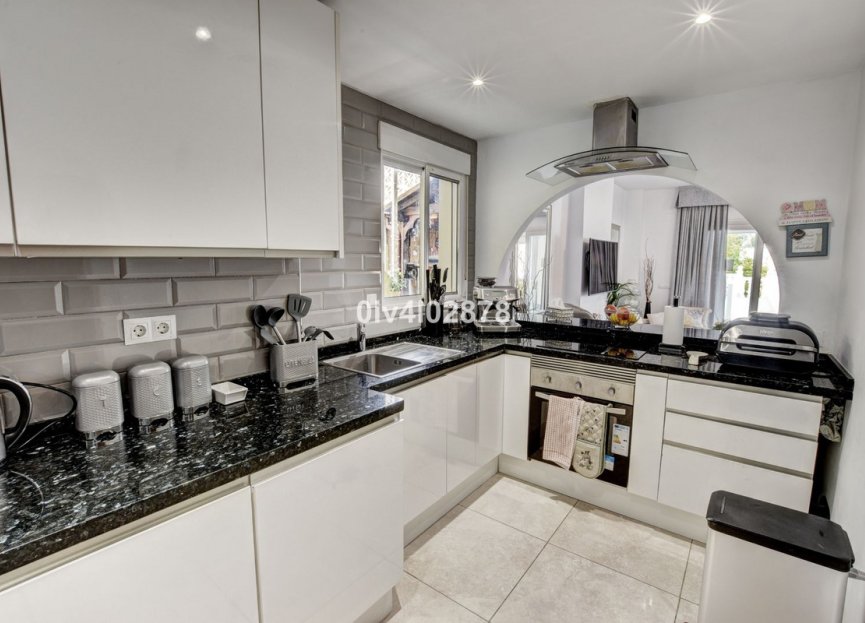 Resale - House - Semi-Detached House - Benalmádena - Benalmadena Costa