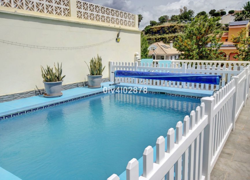 Resale - House - Semi-Detached House - Benalmádena - Benalmadena Costa