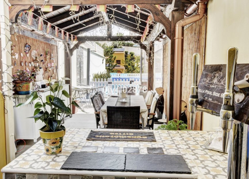 Resale - House - Semi-Detached House - Benalmádena - Benalmadena Costa