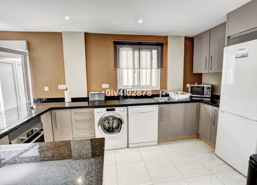 Resale - House - Semi-Detached House - Benalmádena - Benalmadena Costa