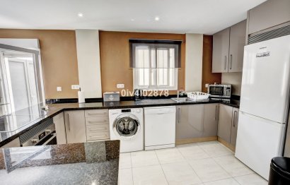 Resale - House - Semi-Detached House - Benalmádena - Benalmadena Costa