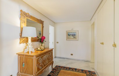 Resale - Apartment - Penthouse - Marbella - Puerto Banús