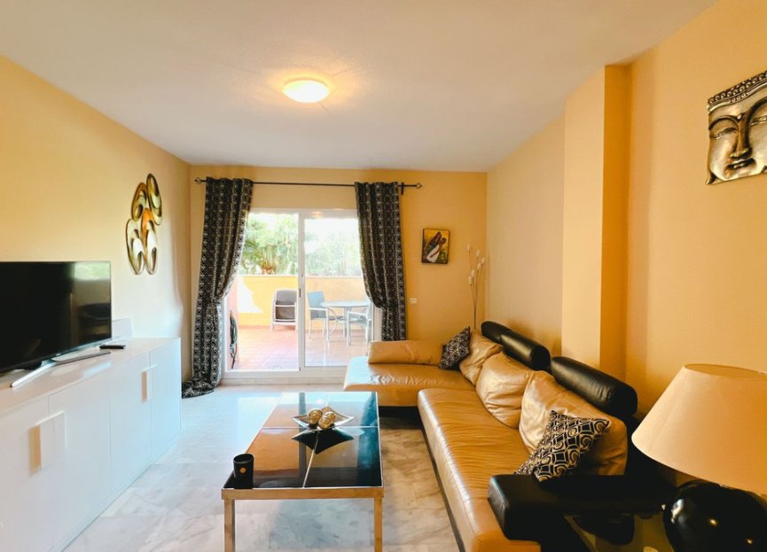 Resale - Apartment - Middle Floor Apartment - Marbella - Reserva de Marbella