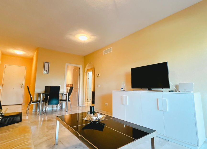 Resale - Apartment - Middle Floor Apartment - Marbella - Reserva de Marbella