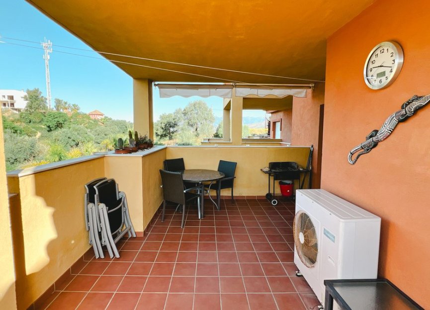 Resale - Apartment - Middle Floor Apartment - Marbella - Reserva de Marbella