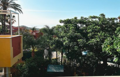 Resale - Apartment - Middle Floor Apartment - Marbella - Reserva de Marbella