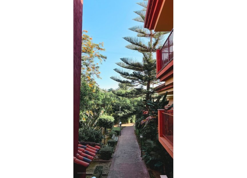 Resale - Apartment - Middle Floor Apartment - Marbella - Reserva de Marbella