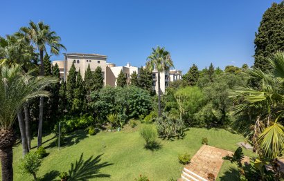 Resale - Apartment - Middle Floor Apartment - Marbella - Puerto Banús