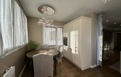 Resale - Apartment - Middle Floor Apartment - Marbella - Puerto Banús