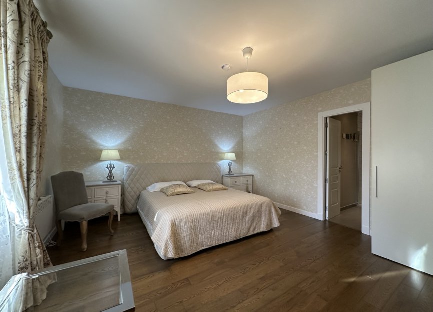 Resale - Apartment - Middle Floor Apartment - Marbella - Puerto Banús