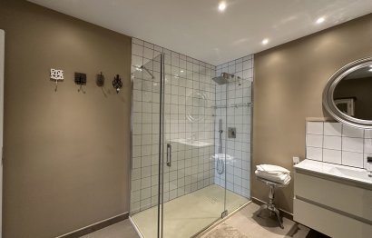 Resale - Apartment - Middle Floor Apartment - Marbella - Puerto Banús