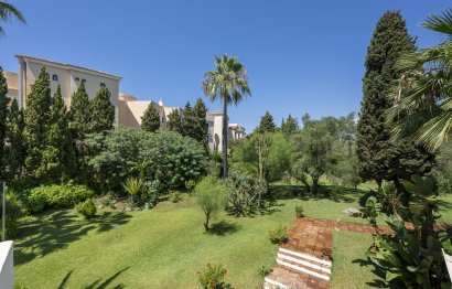 Resale - Apartment - Middle Floor Apartment - Marbella - Puerto Banús