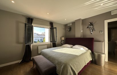 Resale - Apartment - Middle Floor Apartment - Marbella - Puerto Banús