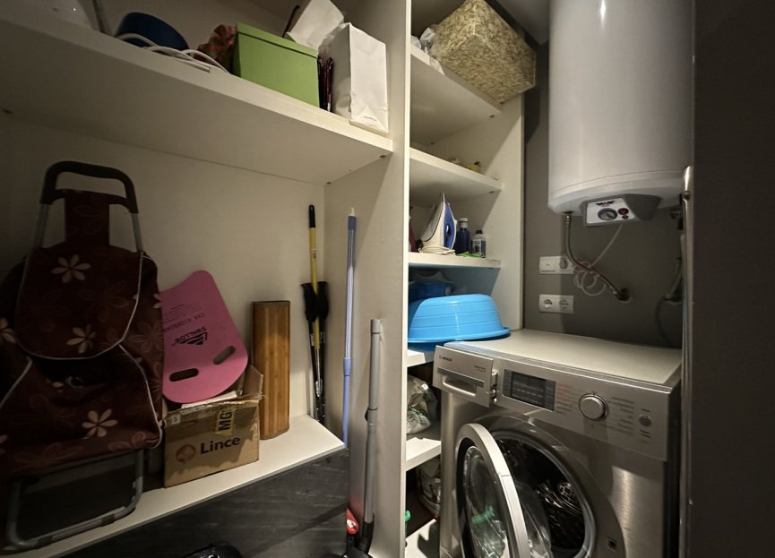 Resale - Apartment - Middle Floor Apartment - Marbella - Puerto Banús