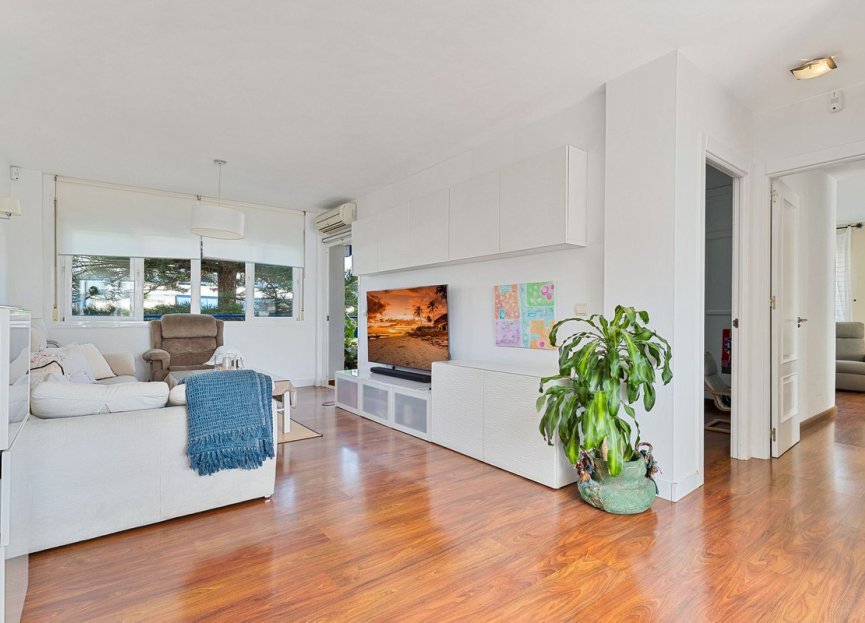 Resale - Apartment - Middle Floor Apartment - Fuengirola - Fuengirola Centro