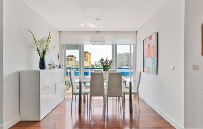 Resale - Apartment - Middle Floor Apartment - Fuengirola - Fuengirola Centro